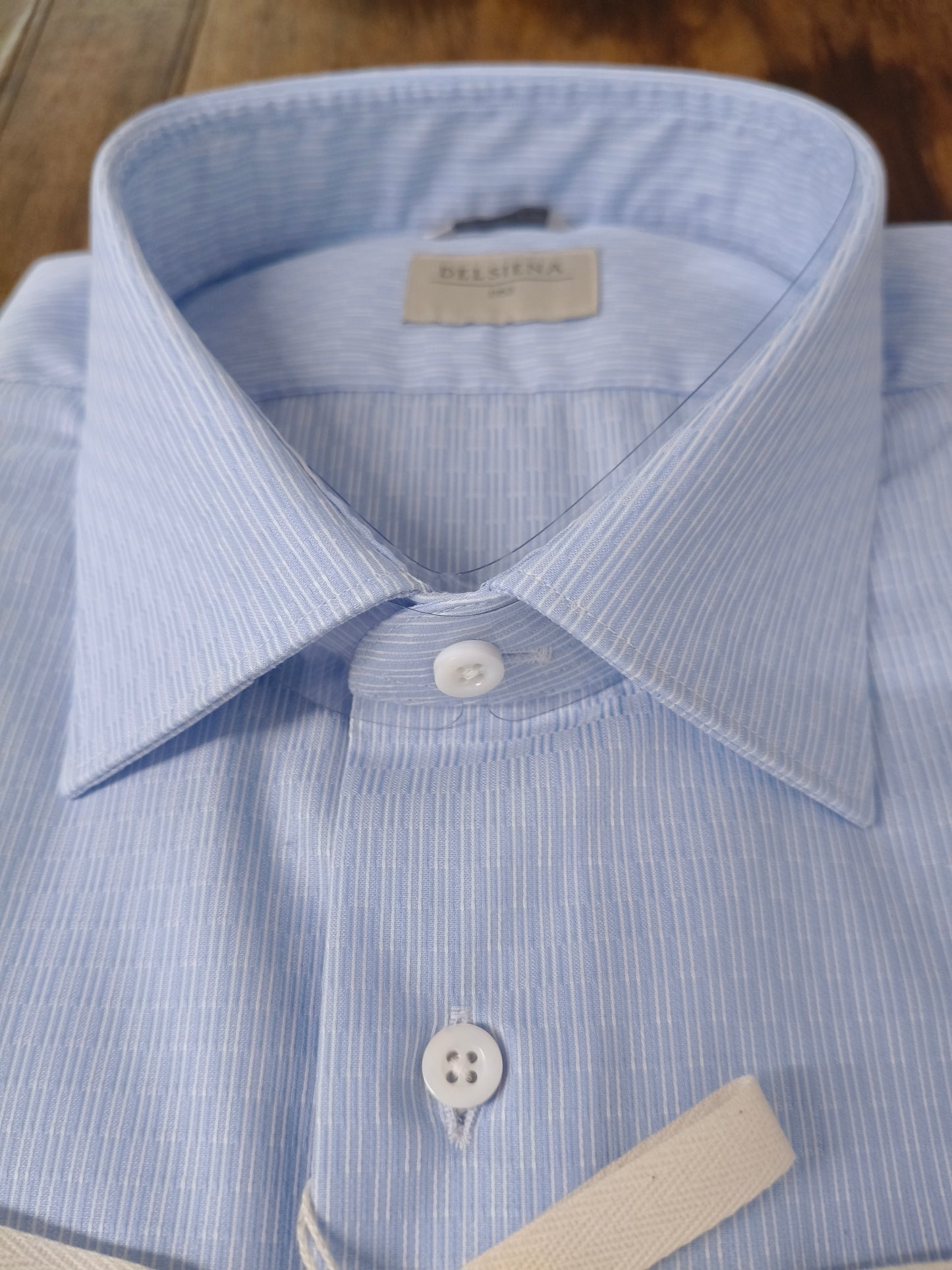 DelSiena camicia uomo righe Bianco Celeste bianco. Collo italiano punta classico. Moder-fit