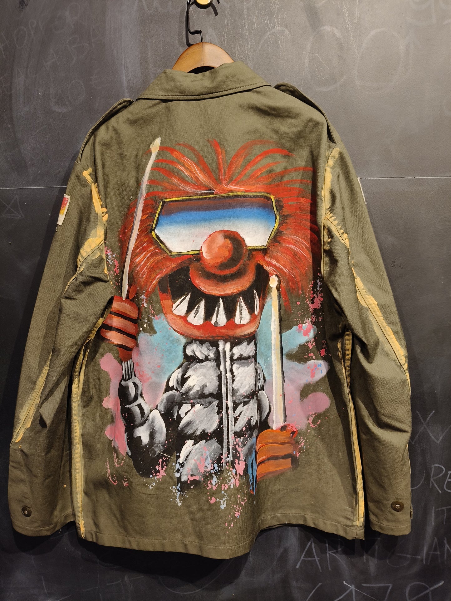Giacca Vintage Militare dipinta a mano.Tg L NOTPRINTED. Muppet. Pezzo unico nr 5125