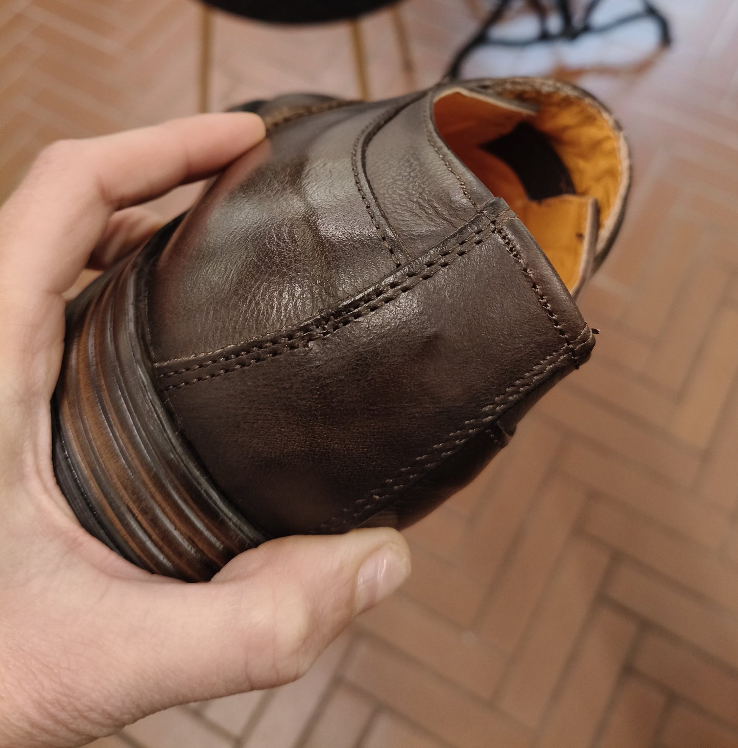 Francesina ARTIGIANALE WOW vera pelle con ELASTICO interno. Cosa di rondine