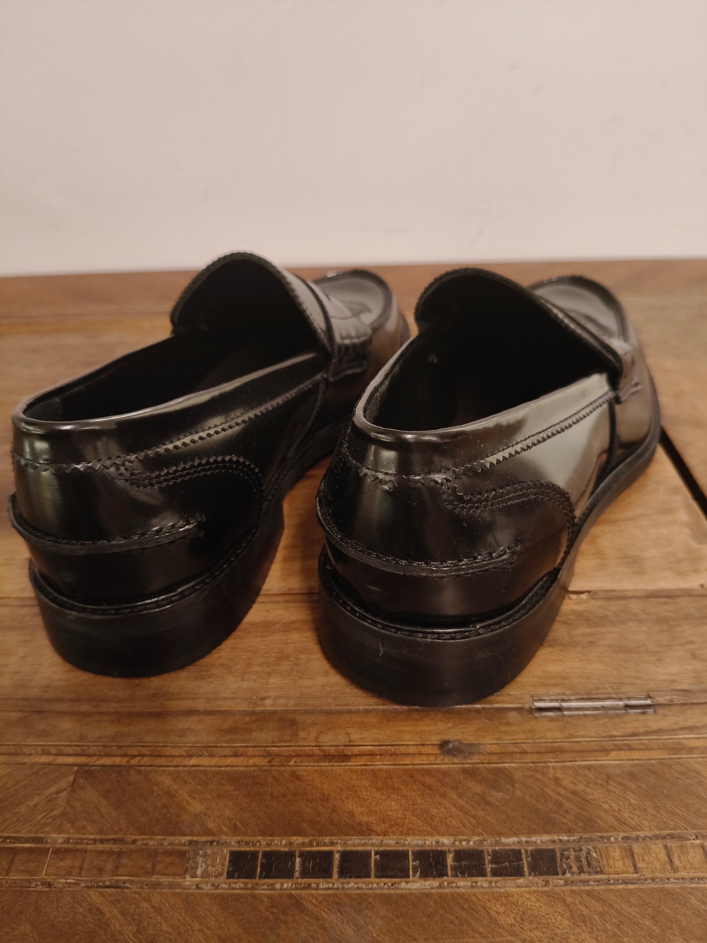 Mocassino Nero LUCIDO calzatura Artigianale WOW vera pelle