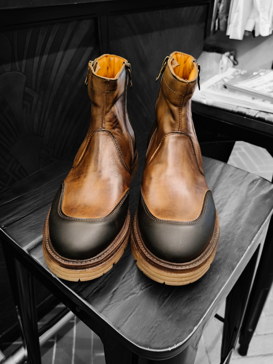 Stivaletto uomo. WOW made in Italy. Vera pelle con dettagli in gomma. Suola track